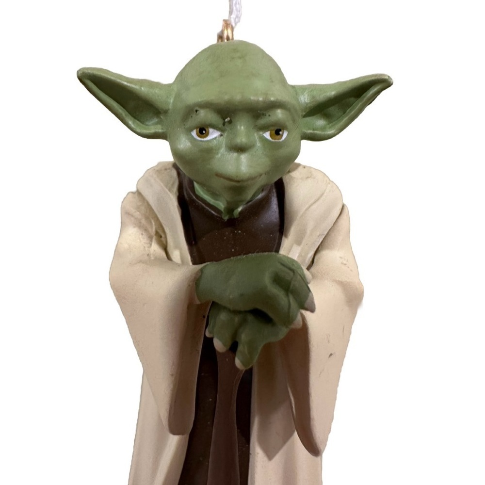 Hallmark Star Wars Yoda Christmas Tree Ornament